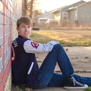 Meet your Posher, Levi